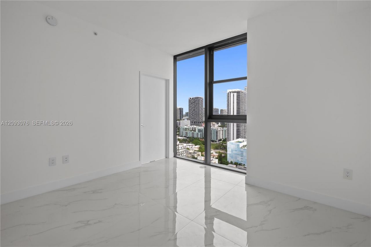700 NE 24th St, Unit 2201, Miami, FL 33137 Photo