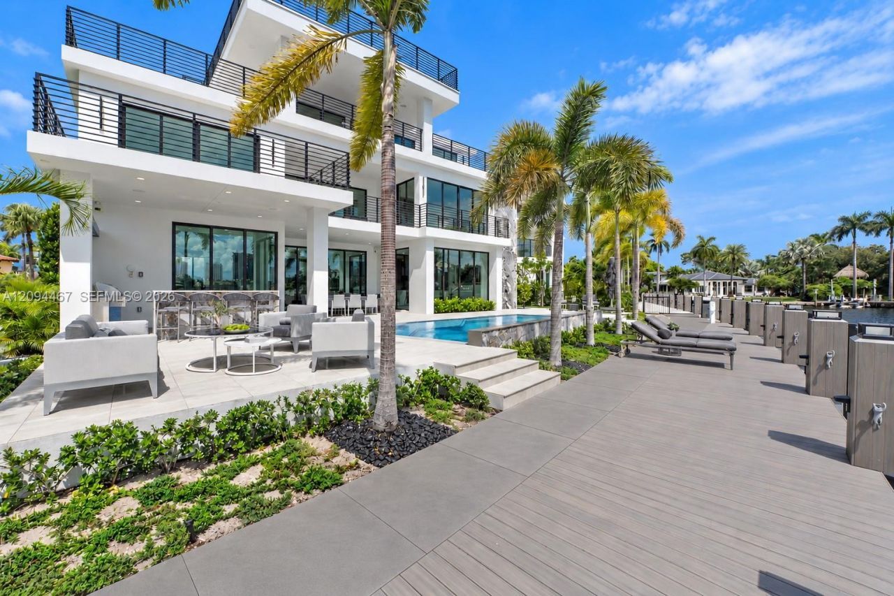 350 Circle Dr, Pompano Beach, FL 33062 Photo