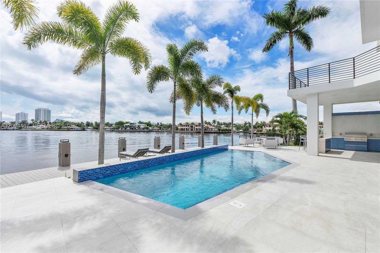 350 Circle Dr, Pompano Beach, FL 33062 Photo