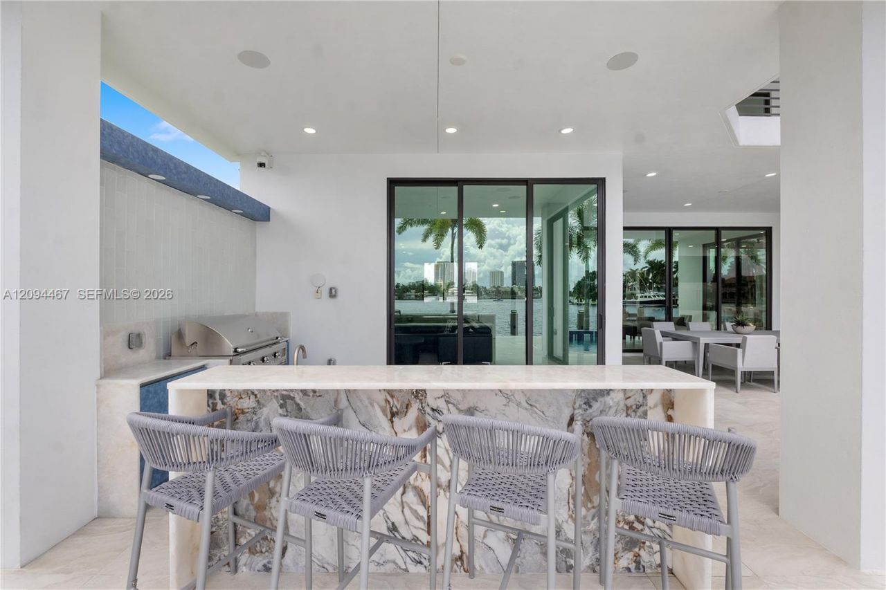 350 Circle Dr, Pompano Beach, FL 33062 Photo