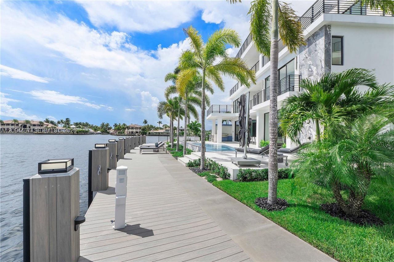 350 Circle Dr, Pompano Beach, FL 33062 Photo