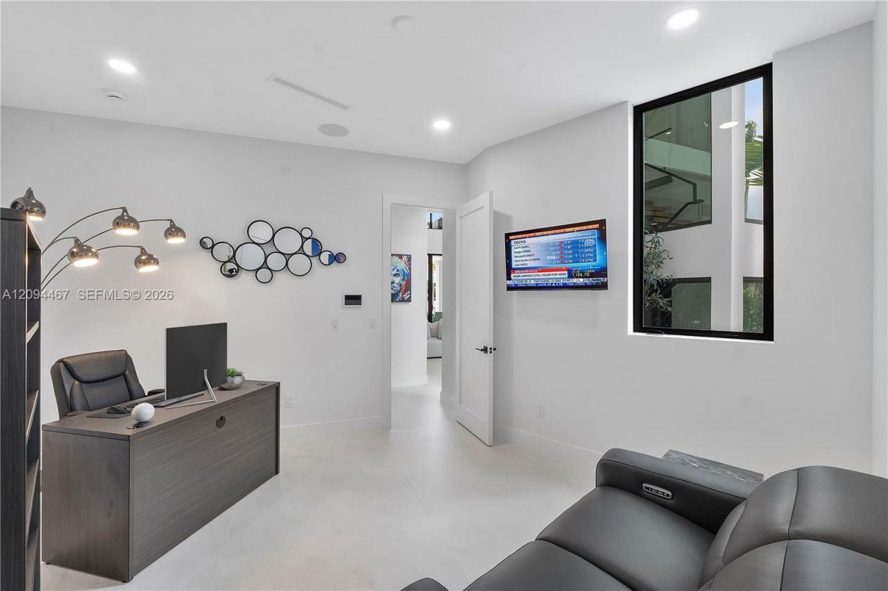 350 Circle Dr, Pompano Beach, FL 33062 Photo