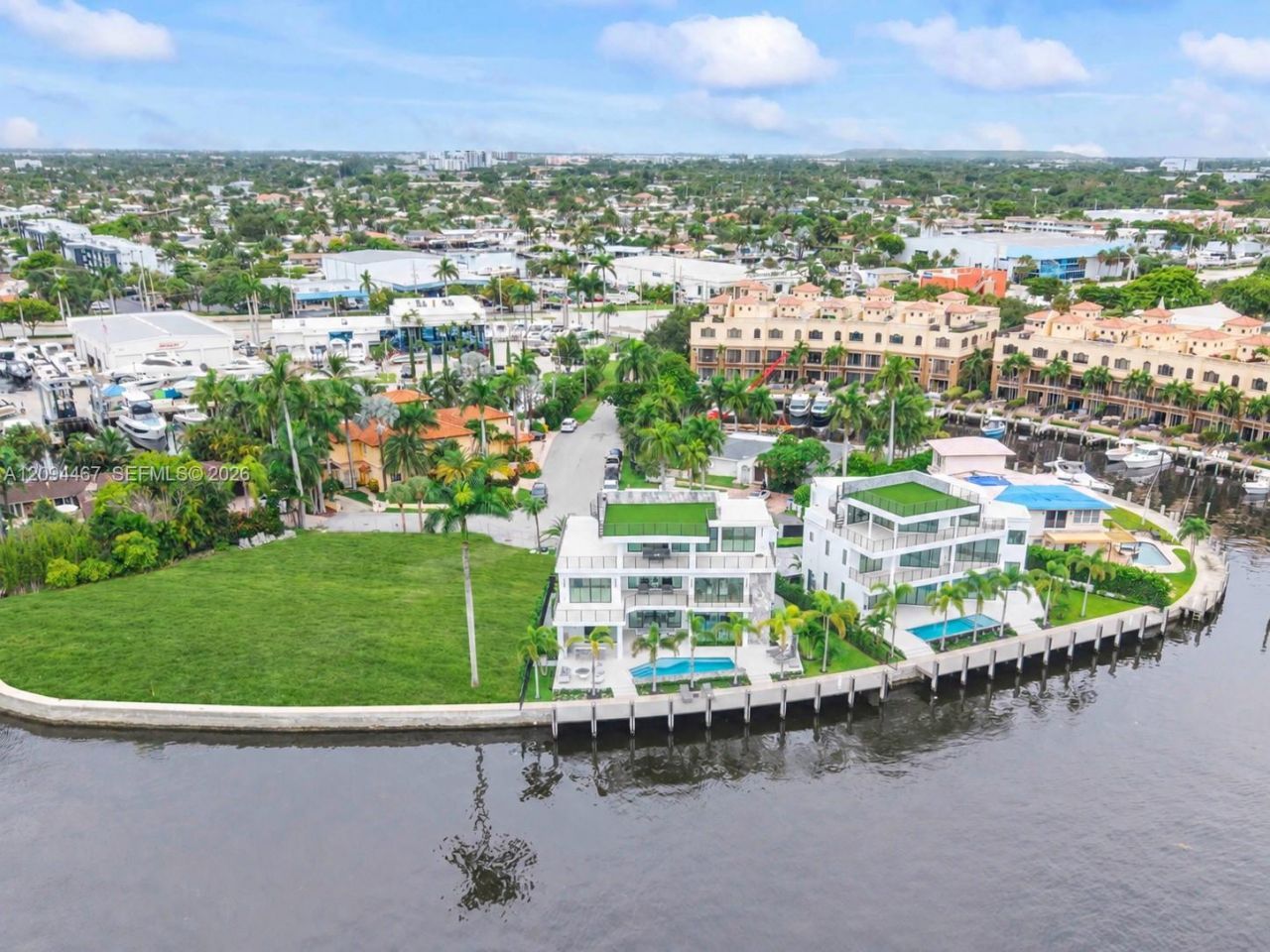 350 Circle Dr, Pompano Beach, FL 33062 Photo