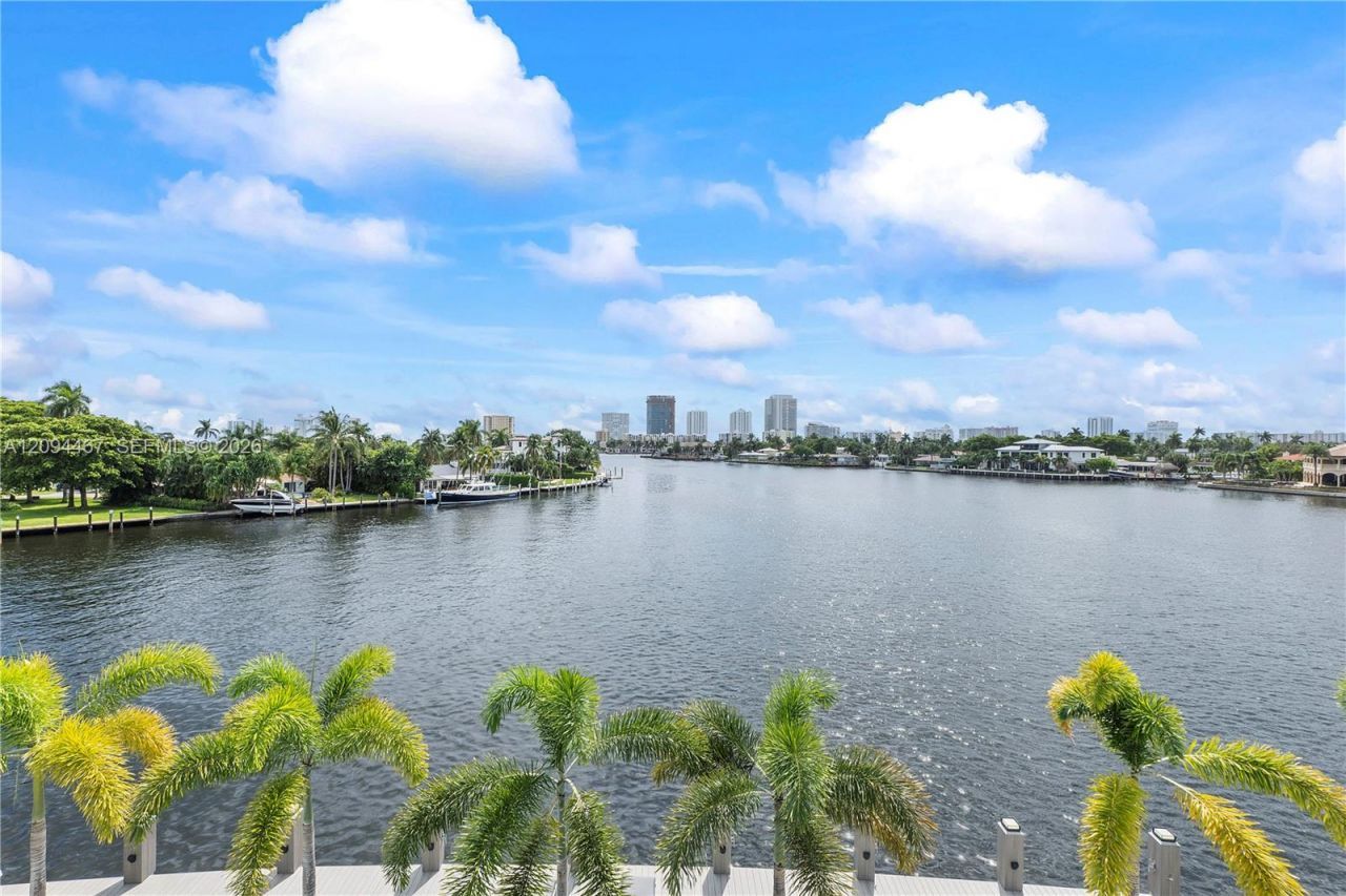350 Circle Dr, Pompano Beach, FL 33062 Photo