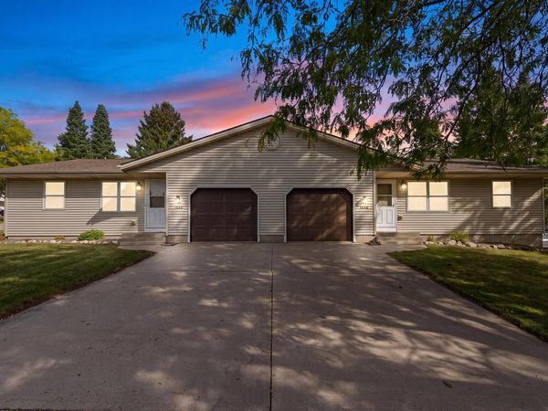 1127 Schoenhaar DRIVE, West Bend, WI 53090