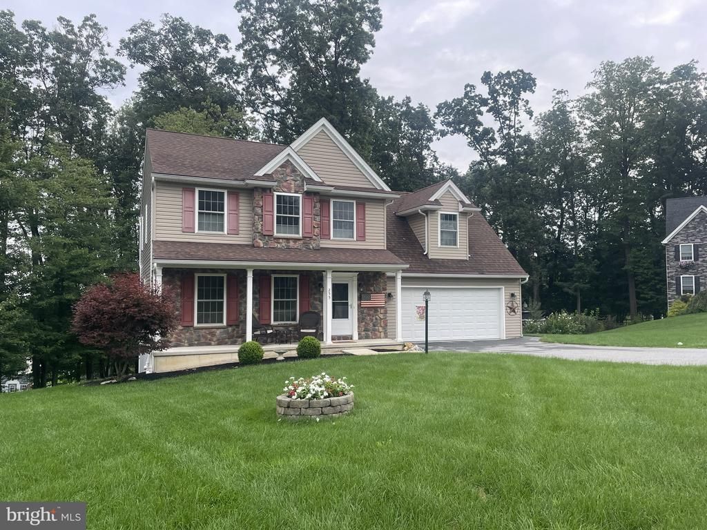 255 LIZ LANE, GAP, PA 17527
