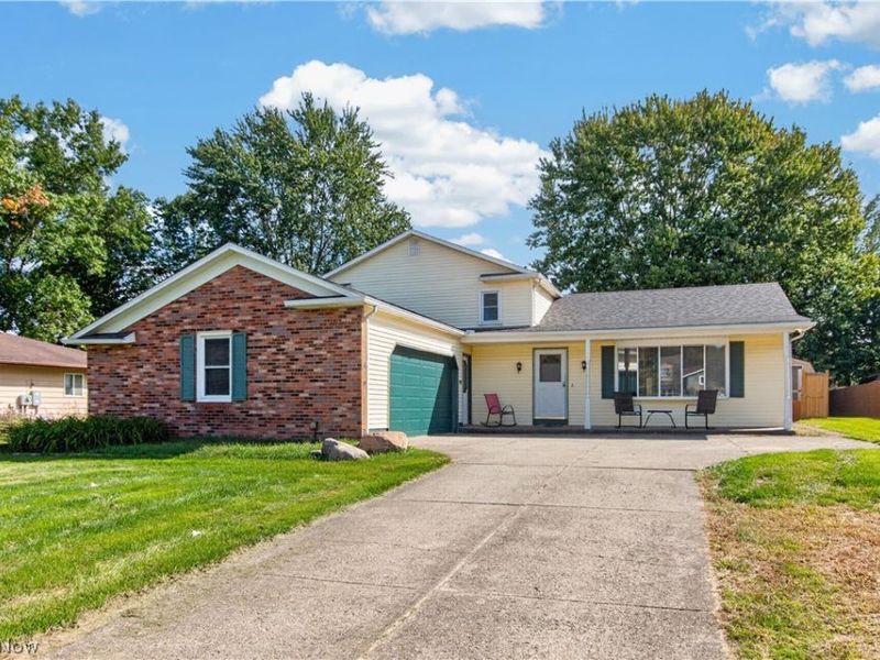6005 Opal Street, North Ridgeville, OH 44039 Photo 1