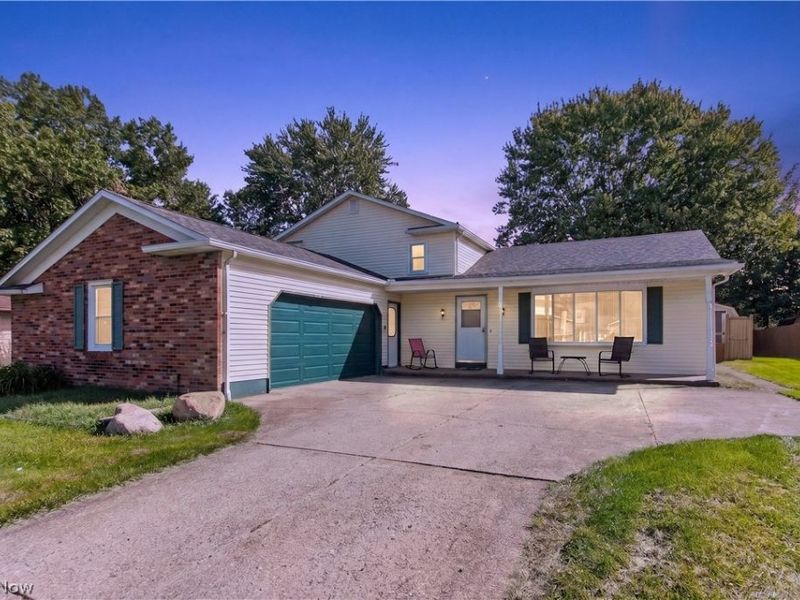 6005 Opal Street, North Ridgeville, OH 44039 Photo 3
