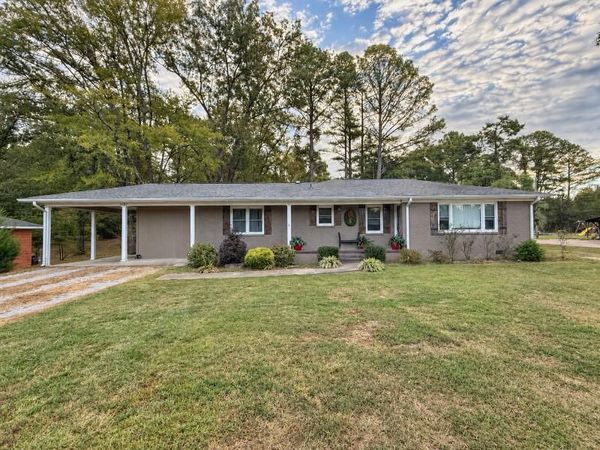 1101 S Adams St., Fulton, MS 38843