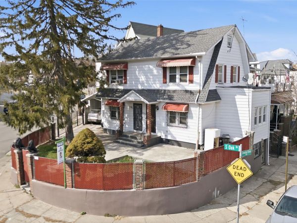 793 N Oak Drive , Bronx, NY 10467