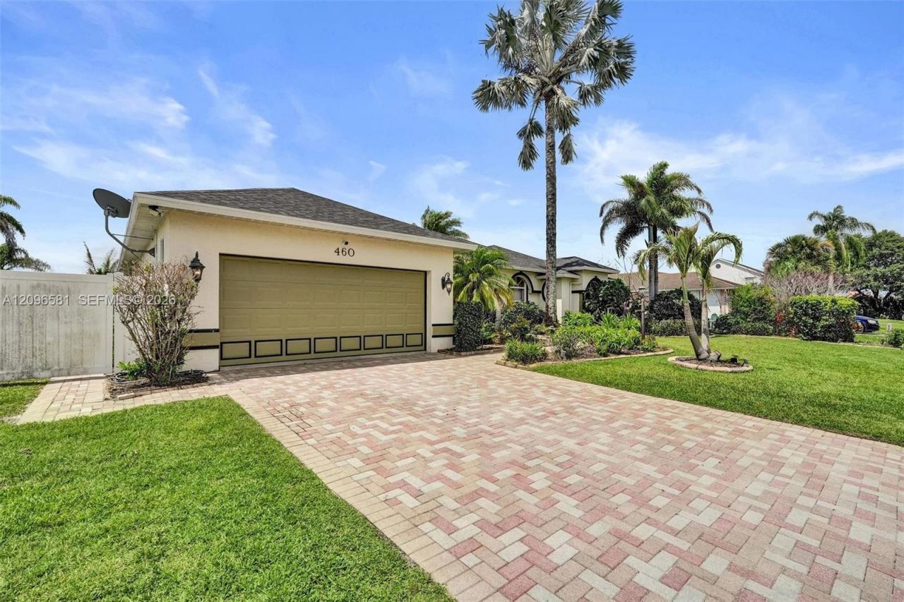 464 NE Cornwall Avenue, Port Saint Lucie, FL 34983 Photo