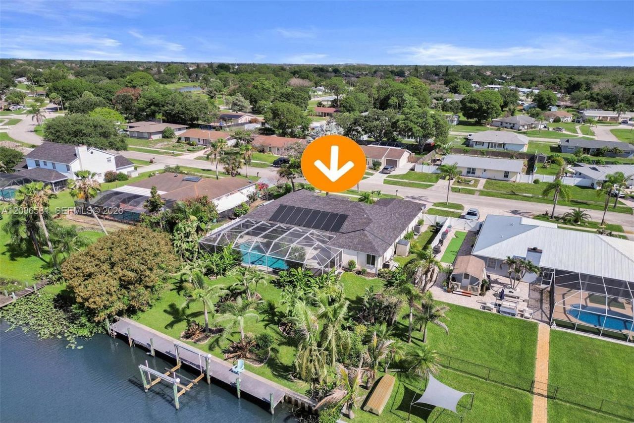 464 NE Cornwall Avenue, Port Saint Lucie, FL 34983 Photo