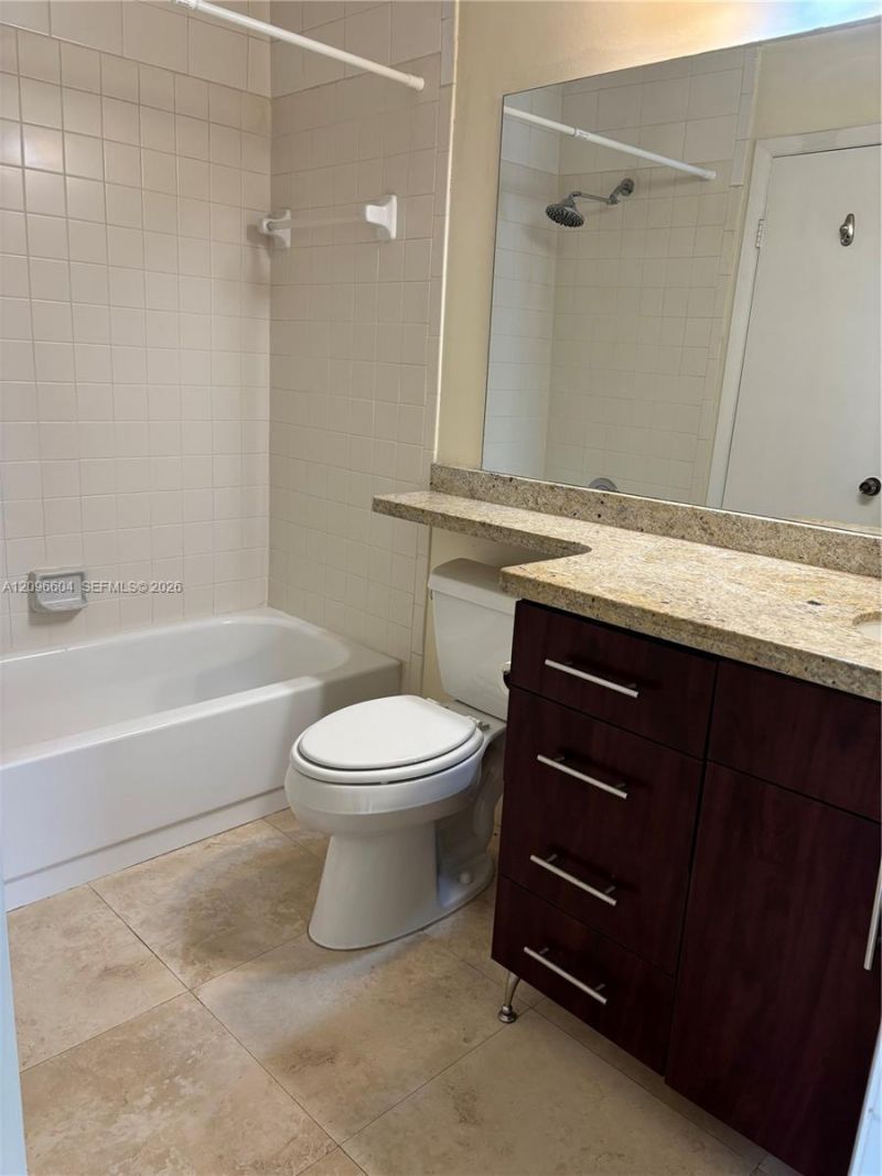 704 NW 92nd Ave, Unit 704, Plantation, FL 33324 Photo