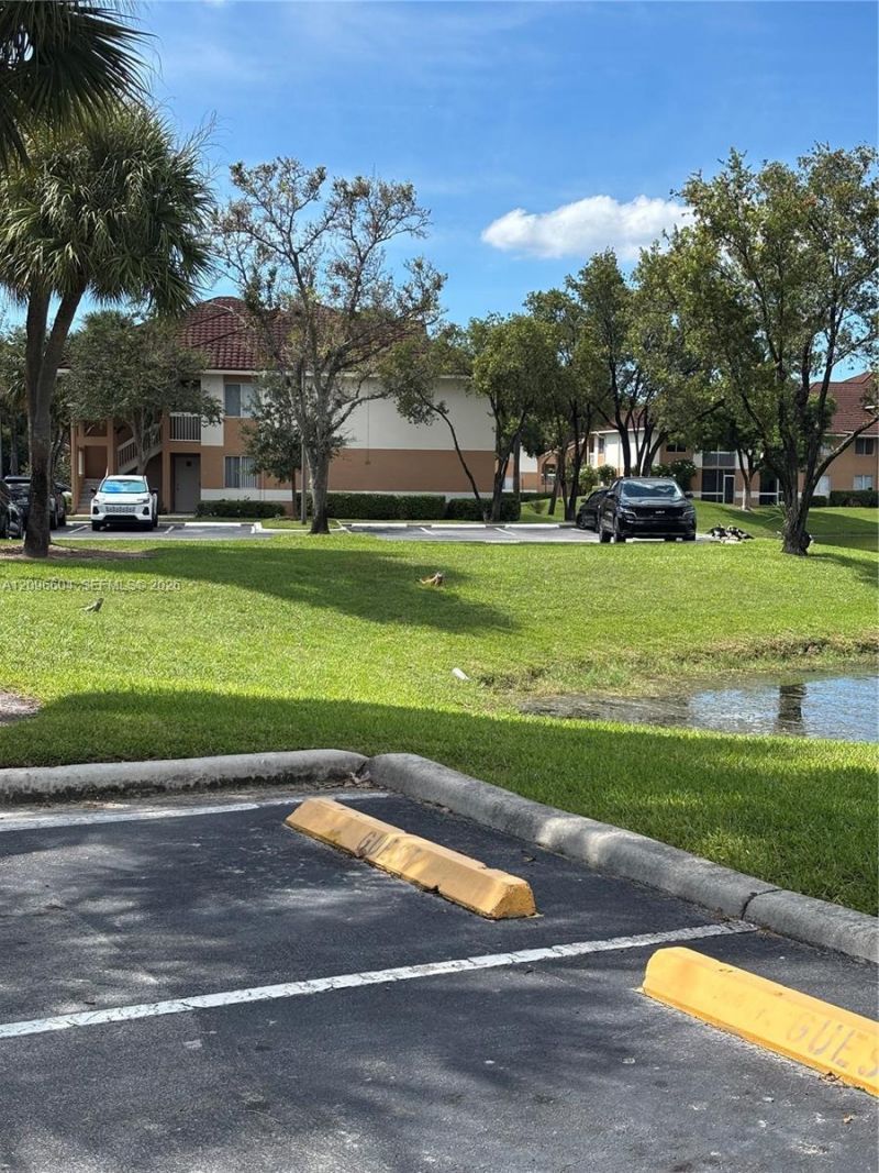 704 NW 92nd Ave, Unit 704, Plantation, FL 33324 Photo
