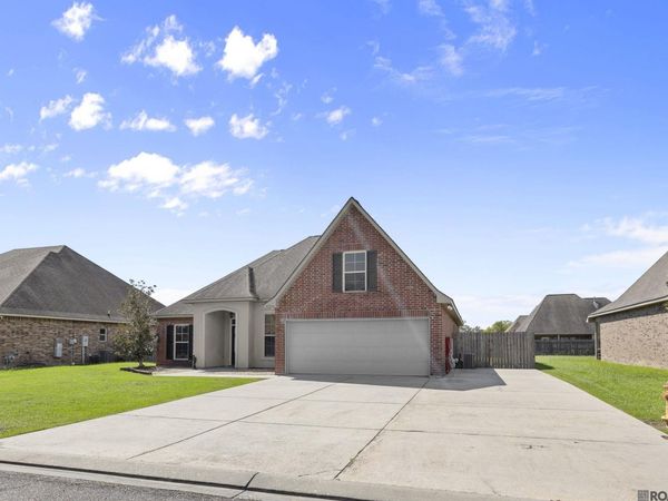 42500 Wynstone Dr, Prairieville, LA 70769