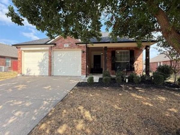 212 Bison Meadow Drive, Waxahachie, TX 75165