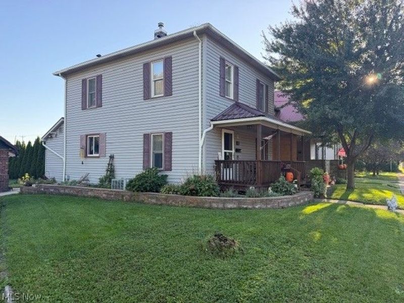 132 4th Street NE, Strasburg, OH 44680 Photo 2