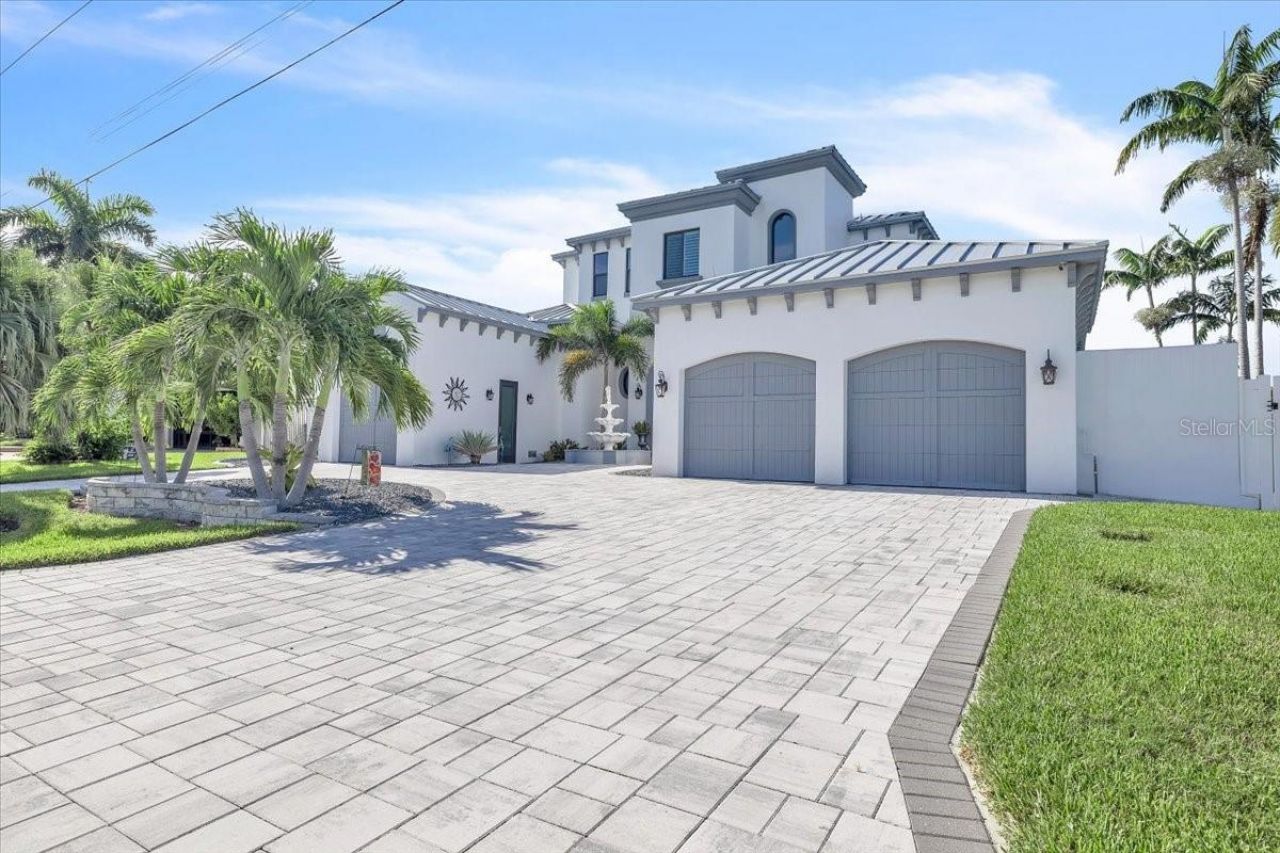 1918 SE 40th Street, Cape Coral, FL 33904 Photo