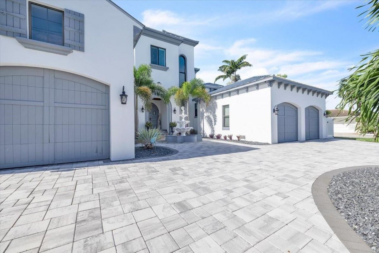 1918 SE 40th Street, Cape Coral, FL 33904 Photo