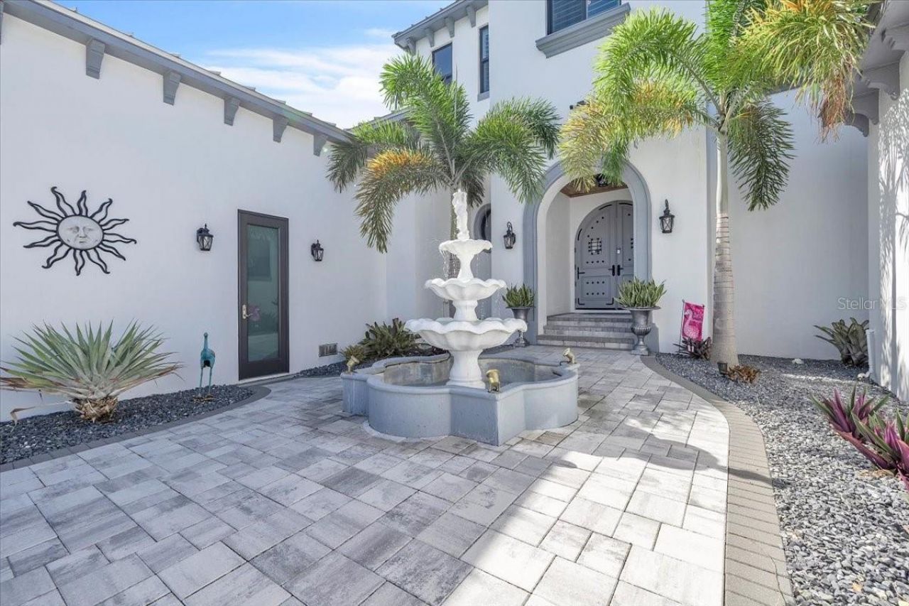 1918 SE 40th Street, Cape Coral, FL 33904 Photo