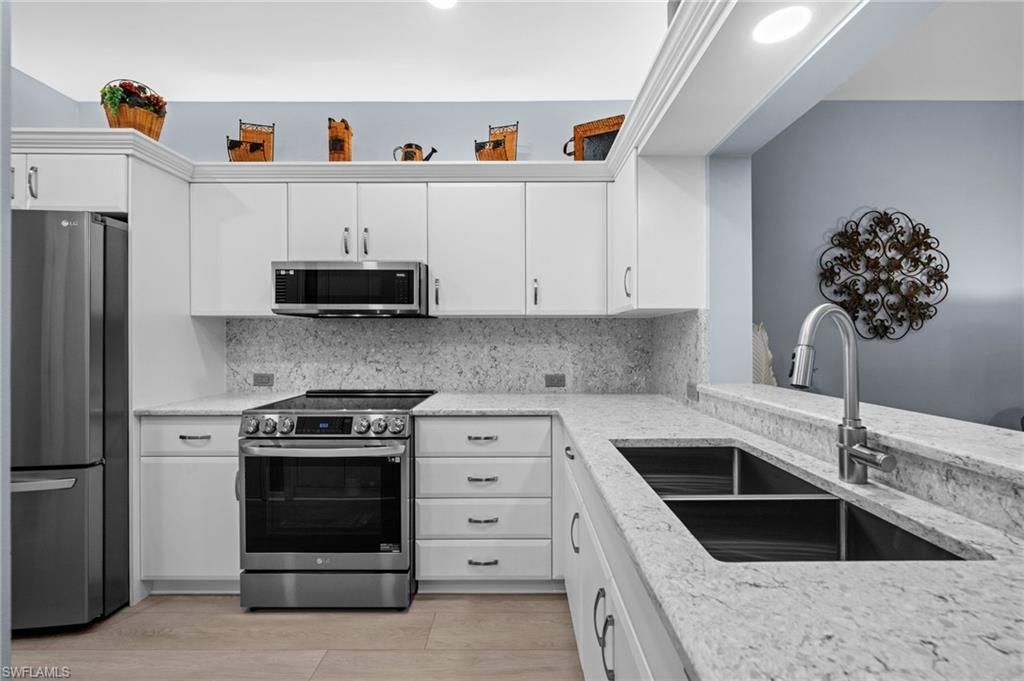 14580 Daffodil Dr , Unit 703, Fort Myers, FL 33919 Photo