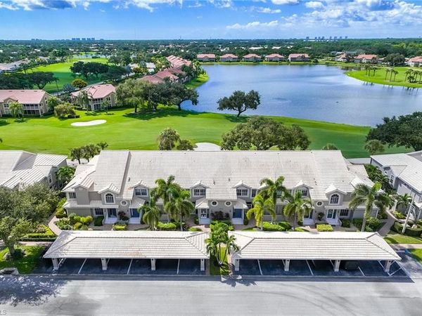 28072 Cavendish CT, Unit 2207, BONITA SPRINGS, FL 34135
