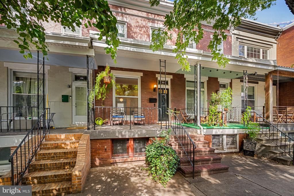 214 W Lorraine Avenue, Baltimore, MD 21211 Main Photo