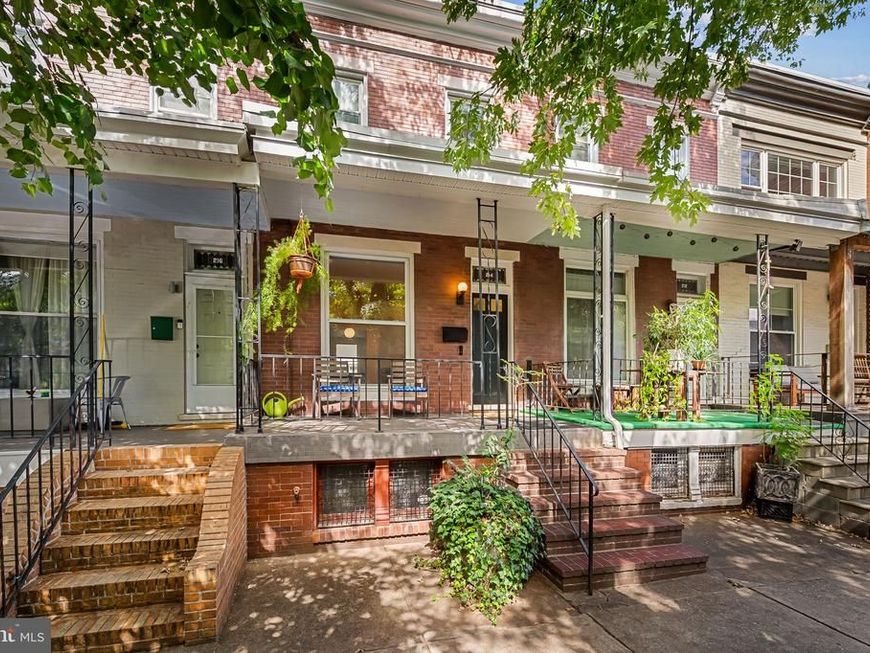 214 W Lorraine Avenue, Baltimore, MD 21211 Main Photo