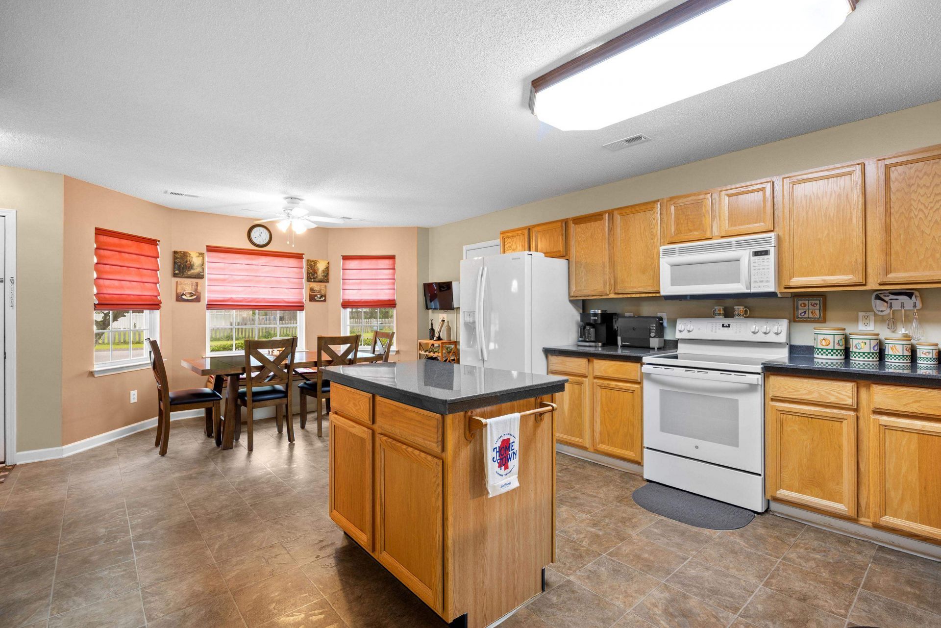 4210 Summitt Trail Photo 32
