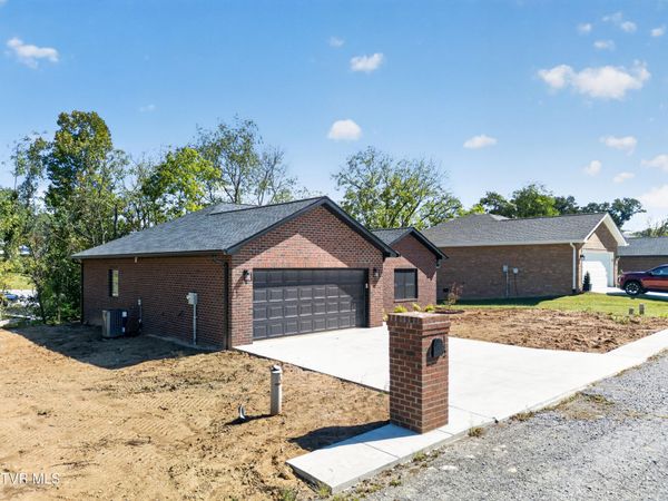 142 Patriot Crossing, Greeneville, TN 37745