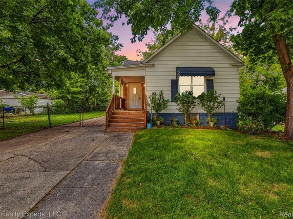 22 Meadle Street , Mt Clemens, Mi 48043