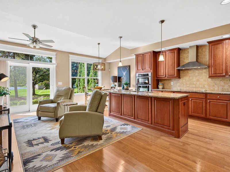 3755 Foresta Grand Drive, Powell, OH 43065 Photo 10