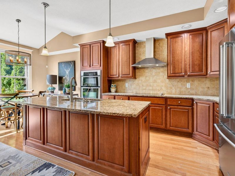 3755 Foresta Grand Drive, Powell, OH 43065 Photo 11