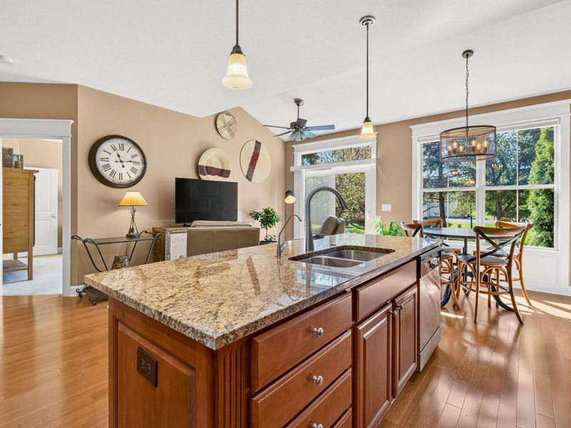 3755 Foresta Grand Drive, Powell, OH 43065 Photo 15