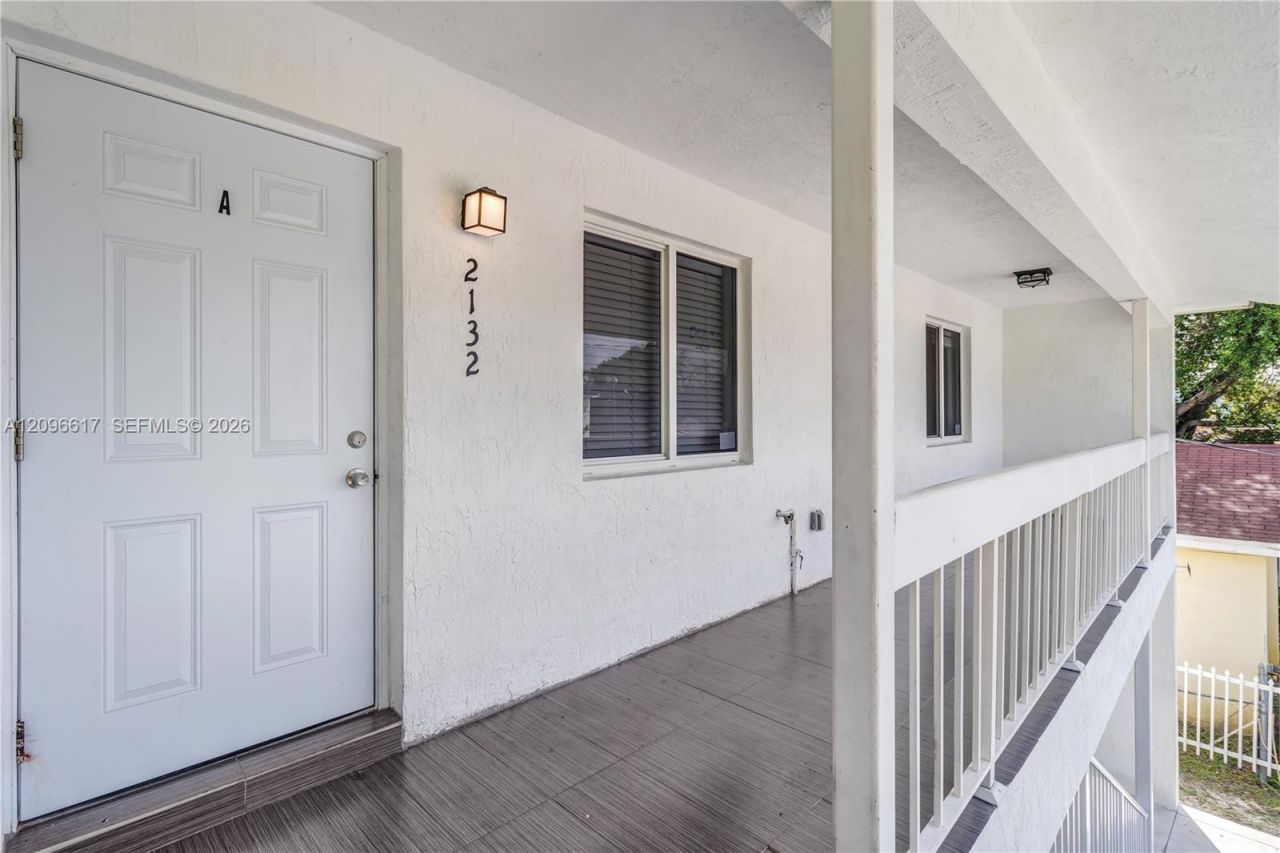 2132 NW 47th St , Miami, FL 33142 Photo