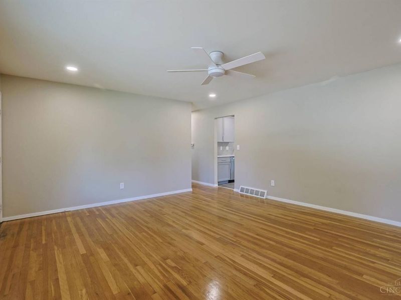 8422 Chesswood Drive, Colerain Township, OH 45239 Photo 8