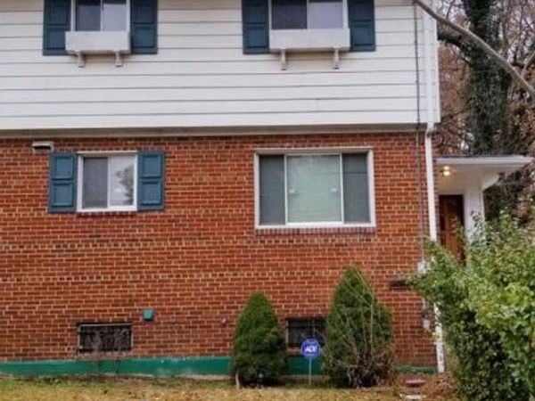 836 BOOKER DRIVE, CAPITOL HEIGHTS, MD 20743