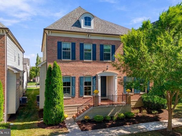 20646 HOLYOKE DRIVE, ASHBURN, VA 20147