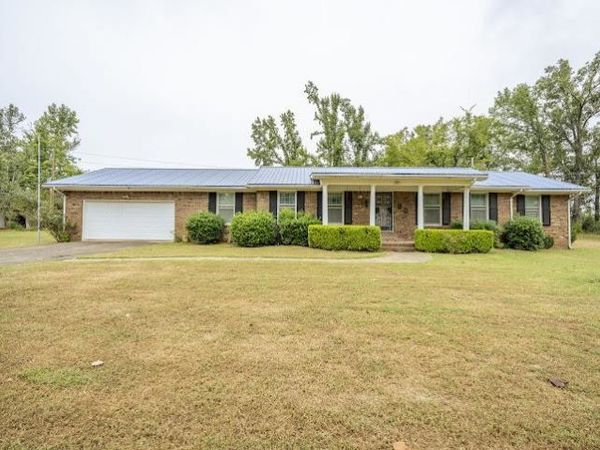 660 HINTON RD, Pickwick, TN 38326