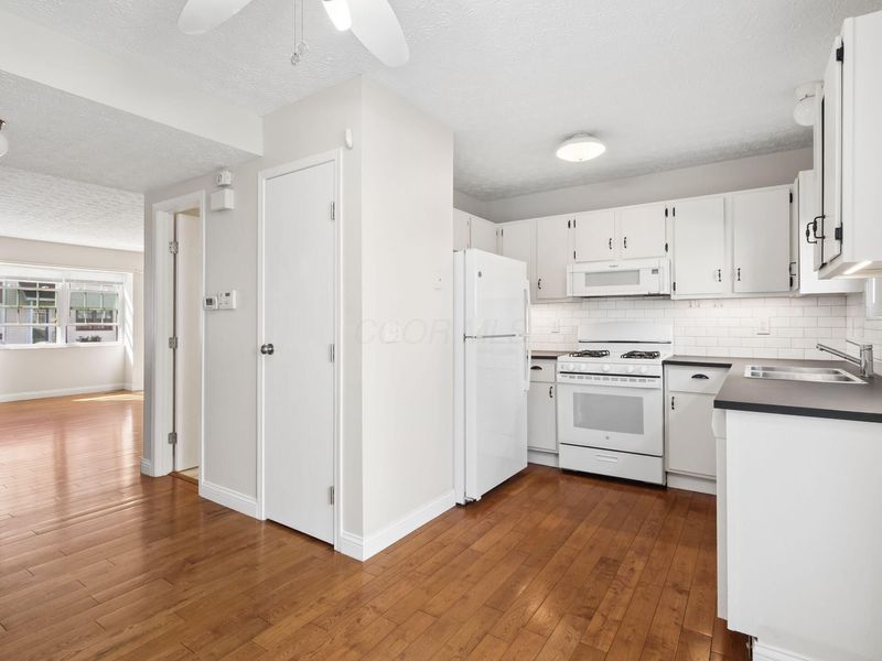 1076 Philadelphia Drive, Unit 15D, Westerville, OH 43081 Photo 9