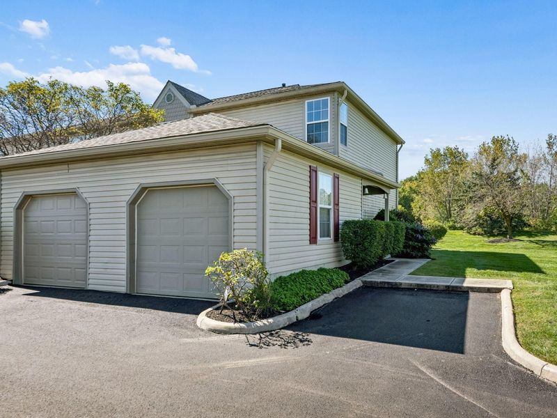 5687 Everbrook Drive, Unit 38A, Hilliard, OH 43026 Photo 2