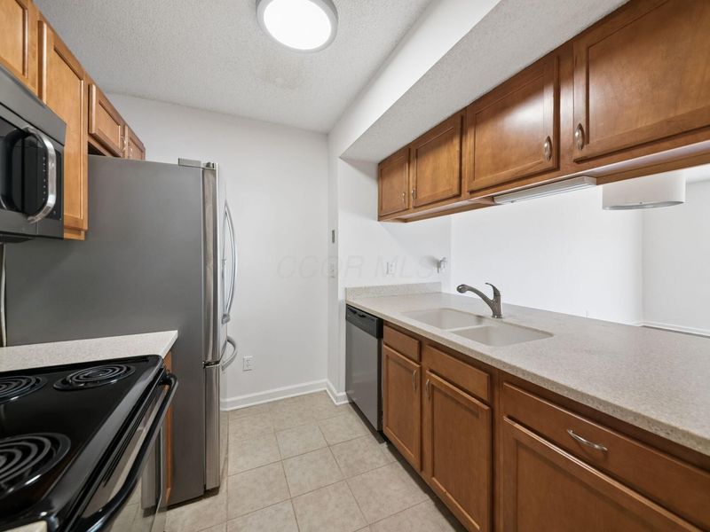5687 Everbrook Drive, Unit 38A, Hilliard, OH 43026 Photo 7