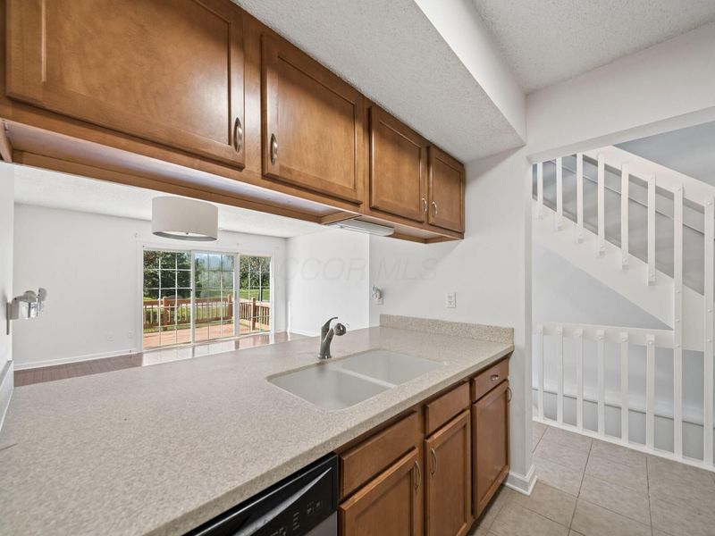 5687 Everbrook Drive, Unit 38A, Hilliard, OH 43026 Photo 8