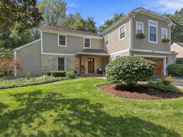 2068 N Butternut Ln Lane , Northbrook, IL 60062