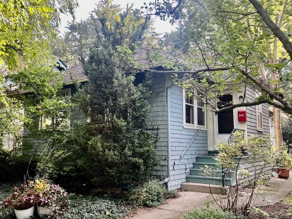 2227 PIONEER Road , Evanston, IL 60201