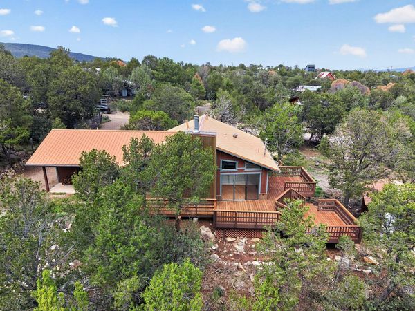 4 Oak Place, Cedar Crest, NM 87008