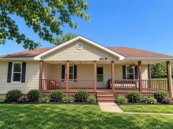 798 Brande Drive, Lakengren, OH 45320