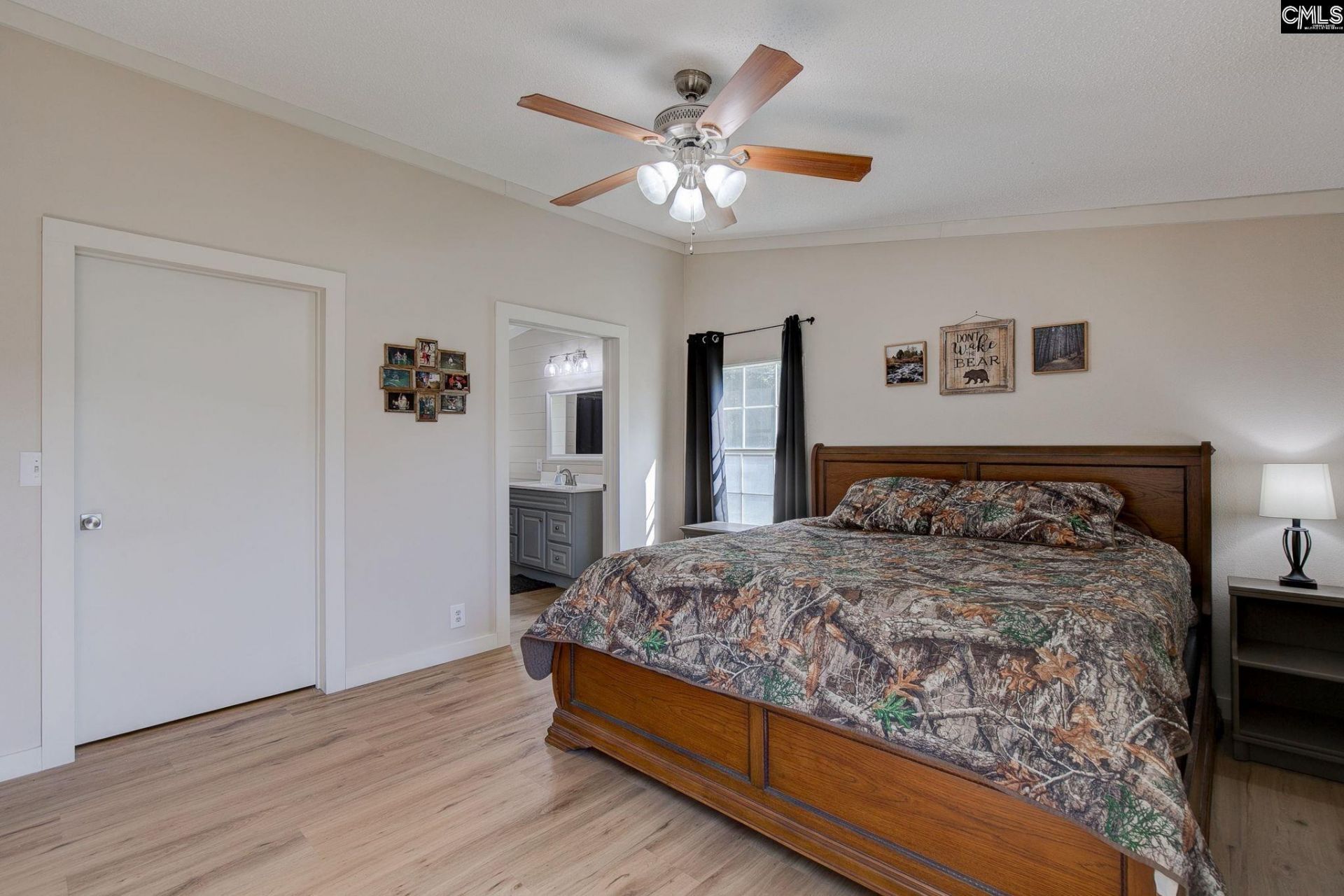 209 College Street W Photo 31