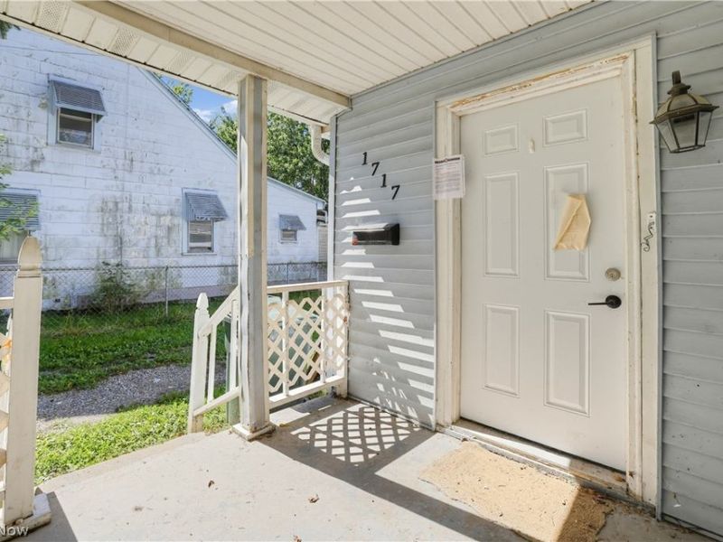 1717 Root Avenue NE, Canton, OH 44705 Photo 3
