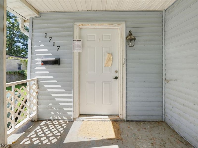 1717 Root Avenue NE, Canton, OH 44705 Photo 4